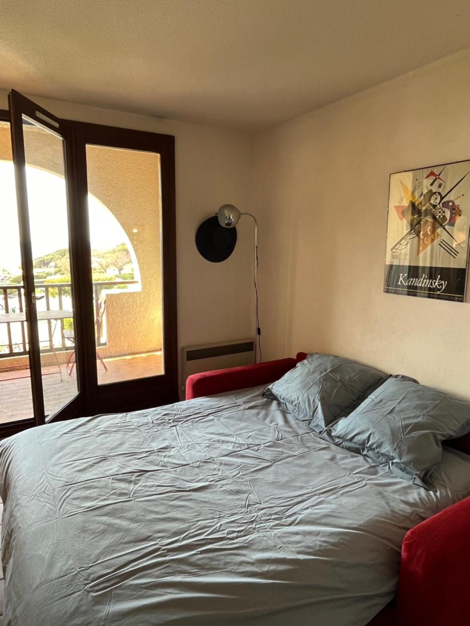 Studio Lumineux, Avec Vue Mer - Conciergerie Regnier - Apartment Sausset-les-Pins Exterior photo